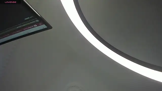 Zahra milks online show from February 19, 2026, 2:02 pm