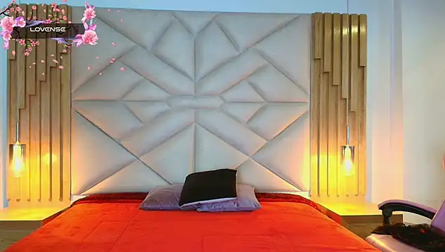 allie pearl online show from December 3, 2025, 12:03 pm