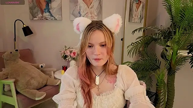 Ginger Emma online show from September 26, 2025, 3:38 pm