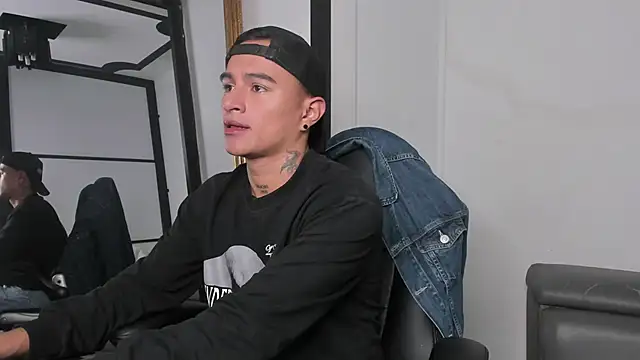 LiamDeep online show from September 30, 2025, 4:56 pm