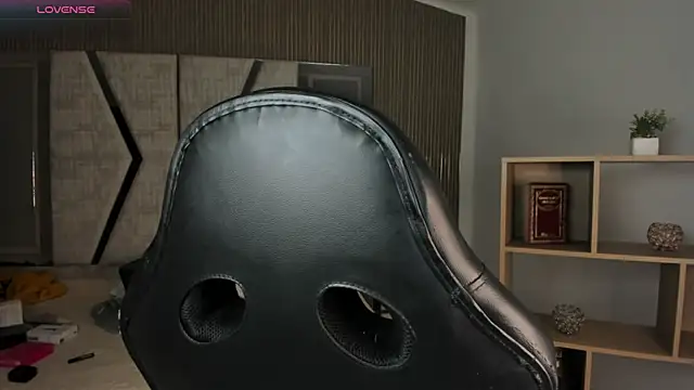 Snapshot of LiamDeep chatting on February 28, 2026, 8:21 pm LiamDeep online show from February 28, 2026, 8:21 pm
