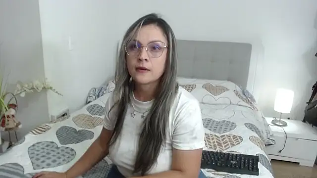 sophie lopez1 online show from November 29, 2025, 2:58 am