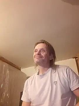 Kuba Gd online show from March 2, 2025, 9:11 pm