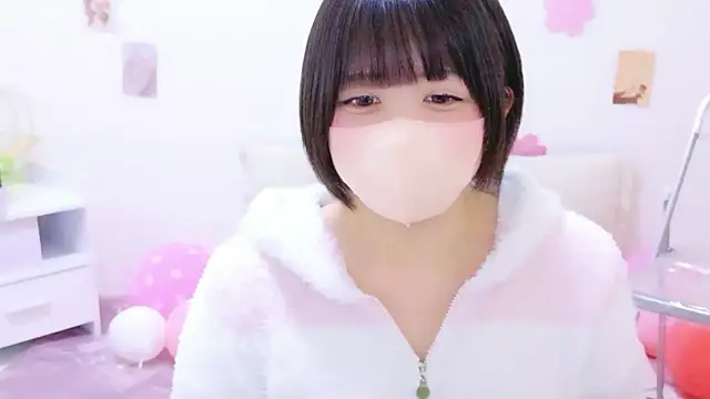 Hinata Sun online show from April 20, 2026, 12:08 pm