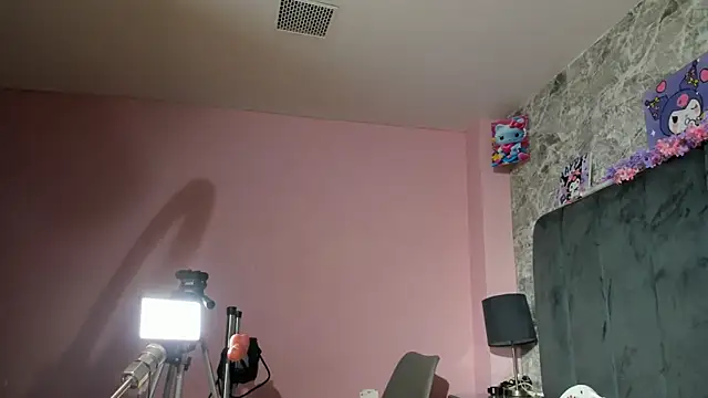 Missy Aprill online show from May 22, 2026, 1:39 pm