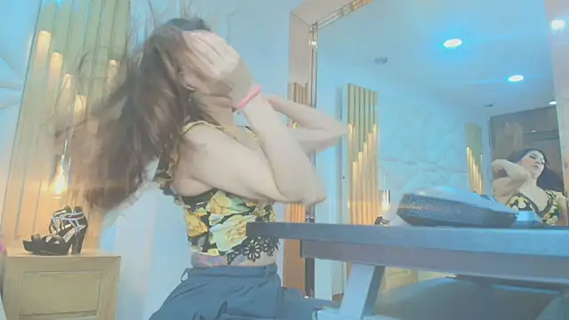 Rose Nichols online show from November 2, 2025, 3:09 am