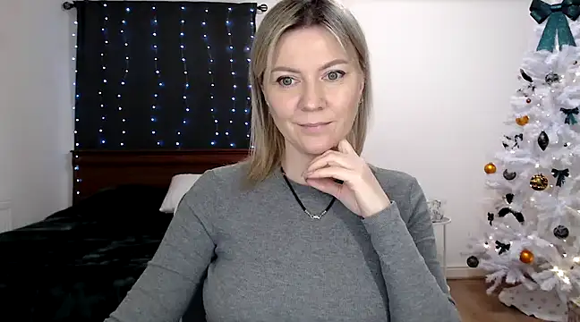 ParadiseAlina online show from December 15, 2024, 9:42 pm