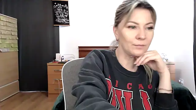 ParadiseAlina online show from February 19, 2026, 2:35 pm