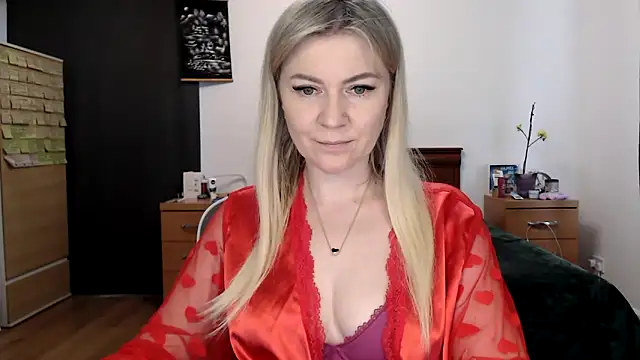 ParadiseAlina online show from April 4, 2026, 5:32 pm