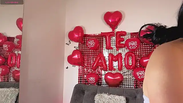 Candy Chloe02 online show from February 15, 2026, 11:30 am