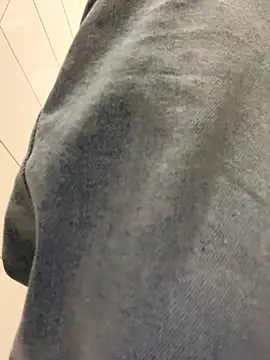 Cumonmme online show from October 23, 2025, 12:21 am