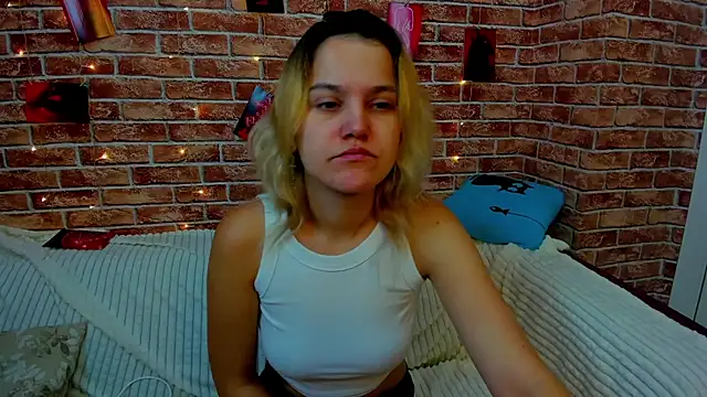 Hot   Jess online show from September 12, 2025, 3:06 am