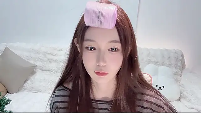 Xiao-runbao online show from November 3, 2025, 10:05 am