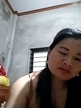 Snapshot of kute-00 chatting on May 8, 2026, 1:33 am kute-00 online show from May 8, 2026, 1:33 am