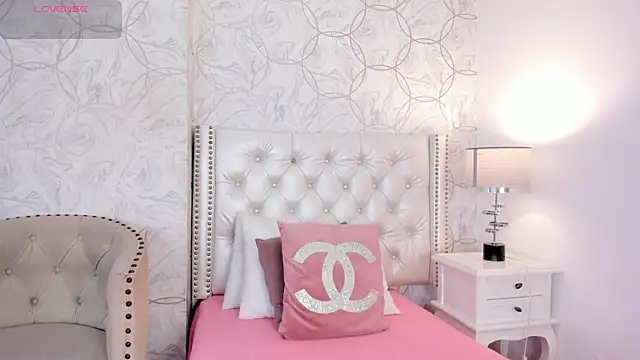 amara rousse online show from December 20, 2025, 11:28 am