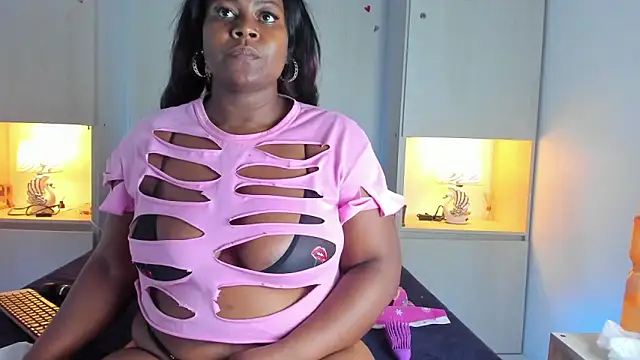 EmaRhodes online show from October 30, 2025, 7:58 pm