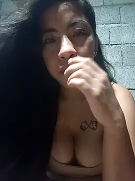 Yapsyxx online show from April 26, 2026, 12:19 am