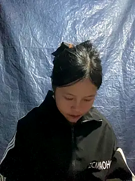 O o UwU o O online show from November 14, 2025, 2:10 am