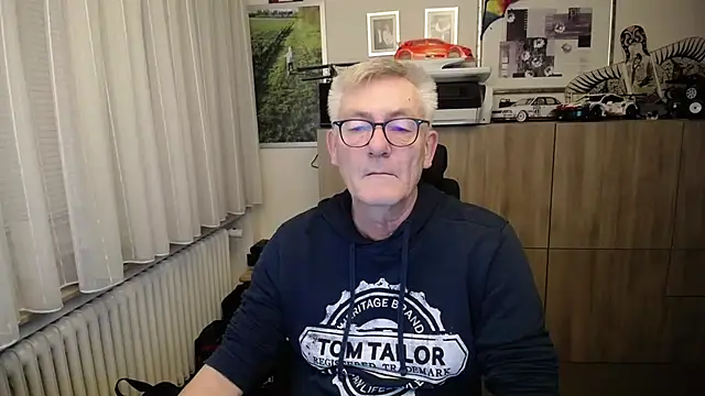 randyandy67 online show from November 27, 2025, 6:37 am