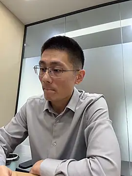 Snapshot of miniyellower chatting on November 6, 2025, 6:47 am miniyellower online show from November 6, 2025, 6:47 am