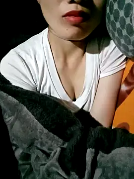 ngan-cute online show from October 25, 2025, 1:57 am