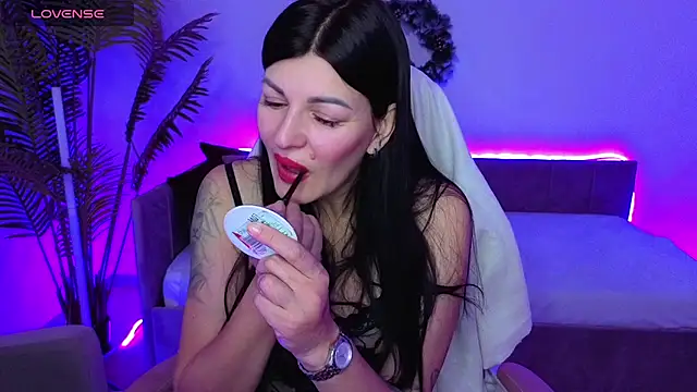 O1d Lady online show from December 19, 2025, 2:07 am