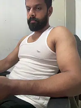 Vineeth3906 online show from April 7, 2026, 3:34 pm