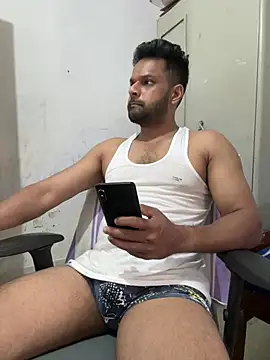 Vineeth3906 online show from May 31, 2026, 5:48 am