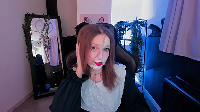 JenniferKiim online show from October 31, 2025, 2:29 pm