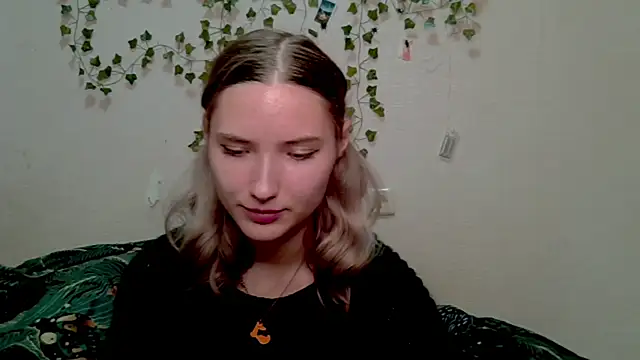  kikiclark   online show from October 29, 2025, 8:54 pm