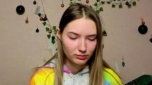 Snapshot of _kikiclark__ chatting on February 7, 2026, 6:11 pm kikiclark online show from February 7, 2026, 6:11 pm