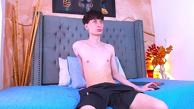 Snapshot of Luke_Carter chatting on February 16, 2026, 1:29 pm Luke Carter online show from February 16, 2026, 1:29 pm