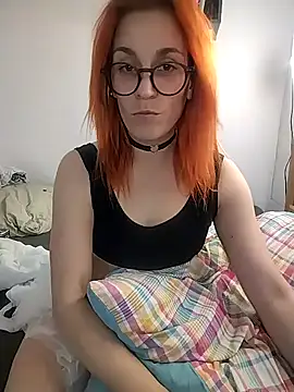  Pipi  online show from April 28, 2026, 1:05 pm