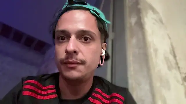 Snapshot of chrisalmeid_ chatting on July 13, 2026, 1:25 pm chrisalmeid online show from July 13, 2026, 1:25 pm