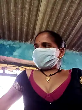 Snapshot of Hot-honi chatting on September 11, 2025, 5:29 am Hot-honi online show from September 11, 2025, 5:29 am