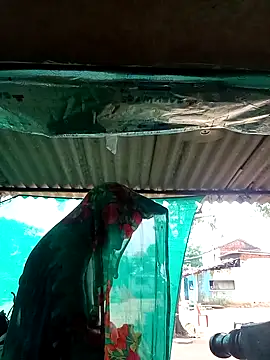 Snapshot of Hot-honi chatting on September 15, 2025, 6:46 am Hot-honi online show from September 15, 2025, 6:46 am