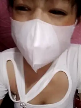 VanGau031694 online show from September 9, 2025, 2:33 am