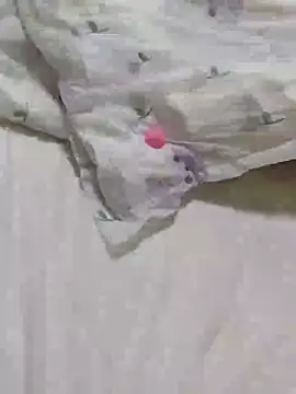 shaoshao-7758 online show from October 2, 2025, 10:06 pm