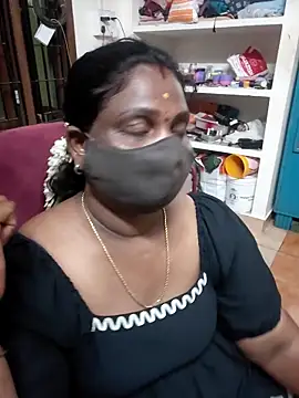 Snapshot of Tamil_Kavitha10 chatting on June 3, 2026, 2:33 pm Tamil Kavitha10 online show from June 3, 2026, 2:33 pm