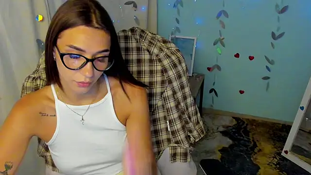 Snapshot of Bella_Night4 chatting on July 3, 2026, 12:22 pm Bella Night4 online show from July 3, 2026, 12:22 pm