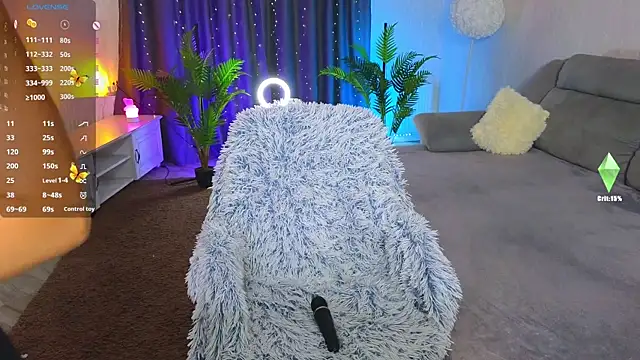 Snapshot of ValenciiaQ chatting on September 11, 2025, 7:03 pm ValenciiaQ online show from September 11, 2025, 7:03 pm