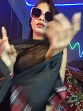 royeoy22 online show from March 9, 2026, 11:47 am