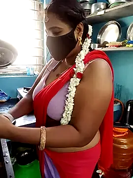 Snapshot of tamil_Vennila chatting on March 16, 2026, 5:24 am tamil Vennila online show from March 16, 2026, 5:24 am