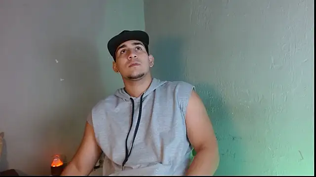 massimo vidal  online show from January 15, 2026, 2:10 pm