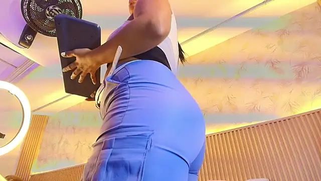 Liss-Reyes online show from March 16, 2026, 12:42 pm