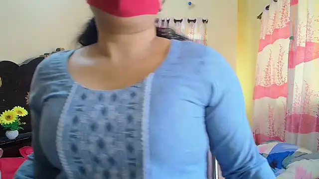 Elena cruz5 online show from February 15, 2026, 4:53 am