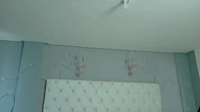 Emma visconti online show from September 30, 2025, 12:32 pm