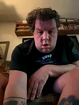 Stephanie1984 online show from September 9, 2025, 2:44 am