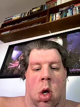 Stephanie1984 online show from December 18, 2025, 5:08 pm