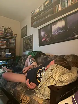 Stephanie1984 online show from January 19, 2026, 3:32 am